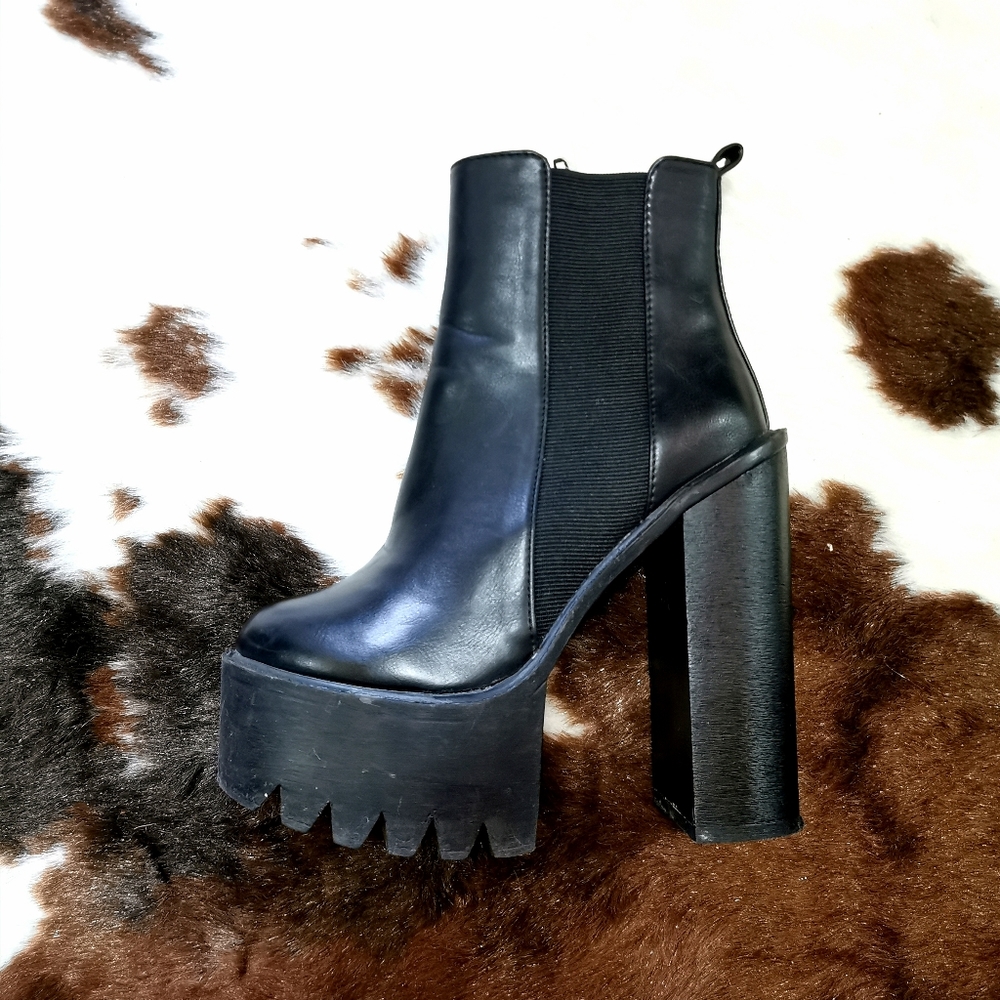 Black Platform Boots